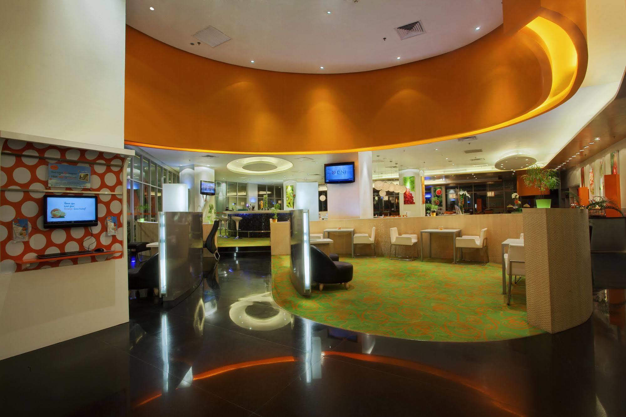 Hotel Harris And Conventions Kelapa Gading Jakarta