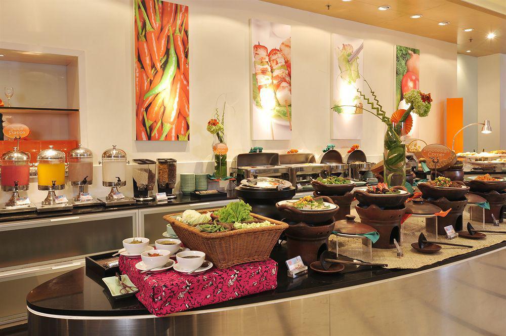 Hotel Harris And Conventions Kelapa Gading